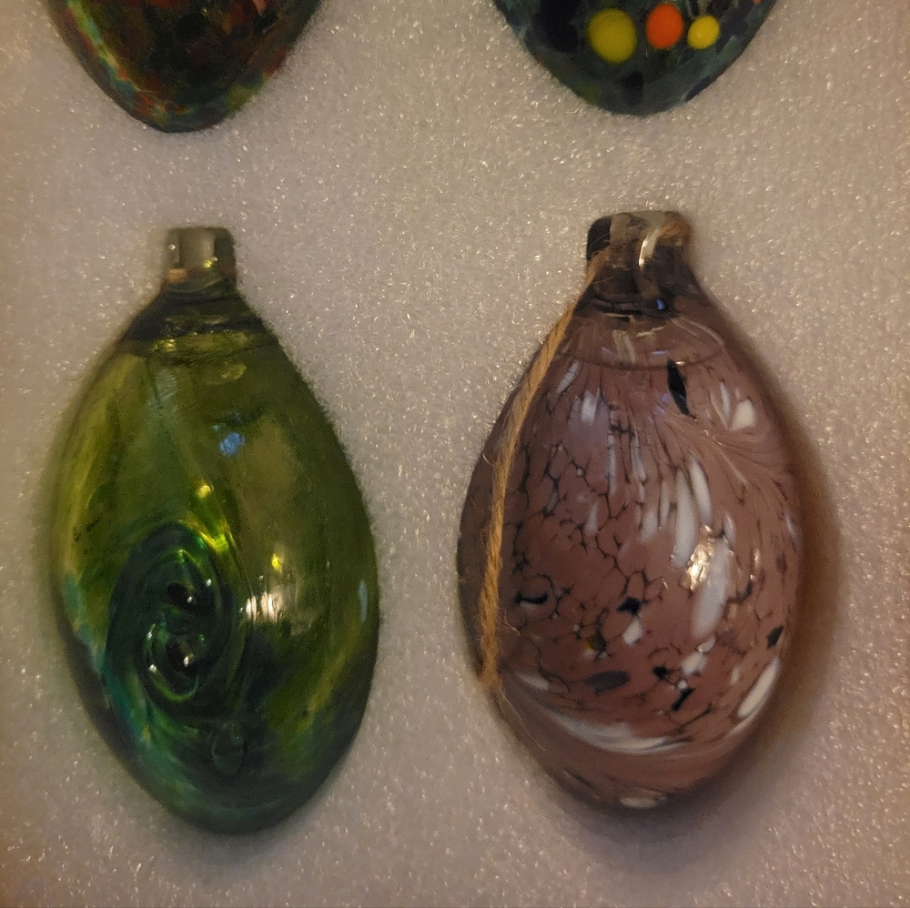 ☆NIB (6) Hand-blown Glass Egg Shape Ornaments Art Speckled & Swirled Patterns - Picture 6 of 16